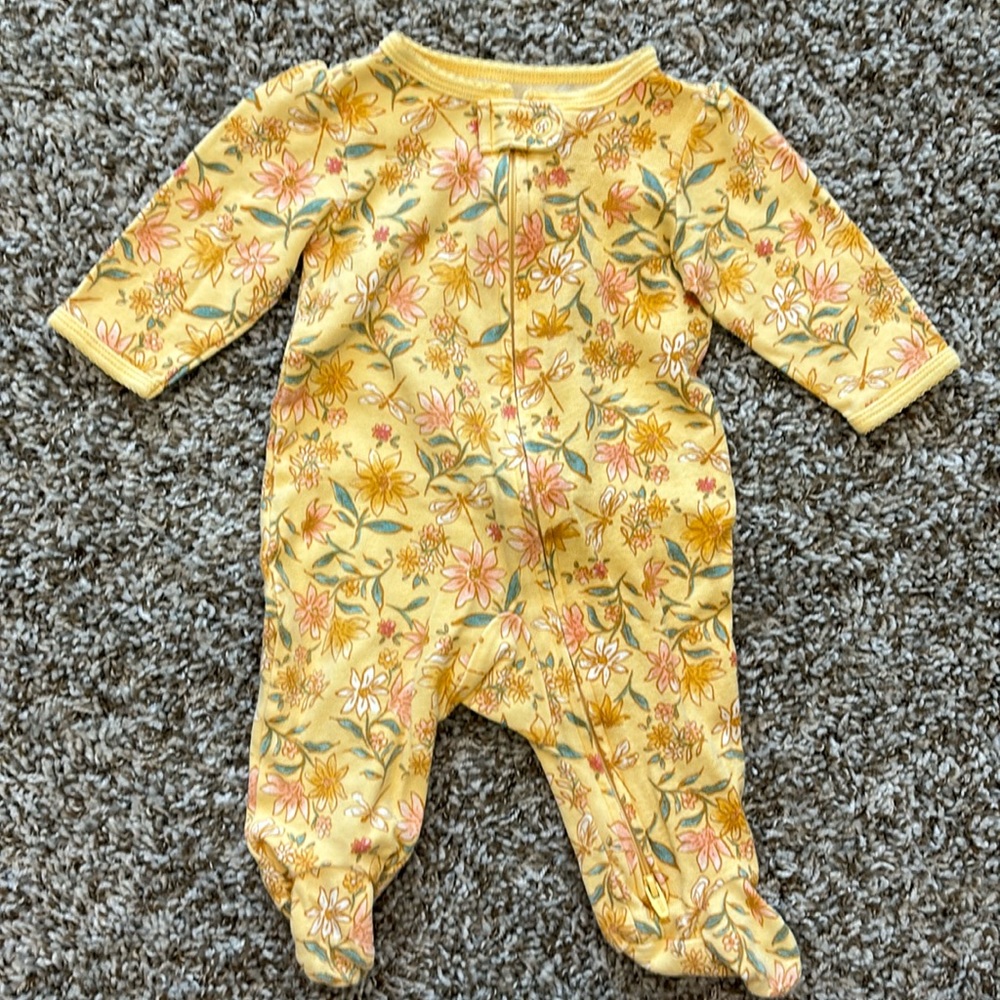 Carter’s 2-Way Zip Sleep and Play, yellow floral, size 3 mos